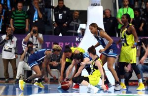 Kadınlar Türkiye Kupası nda şampiyon Fenerbahçe Öznur Kablo